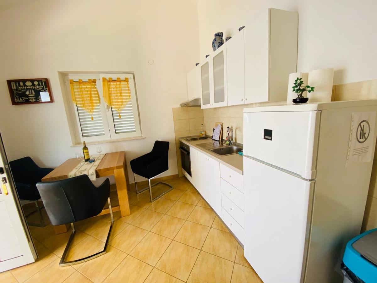 Apartmani-Joe Podglavica ภายนอก รูปภาพ