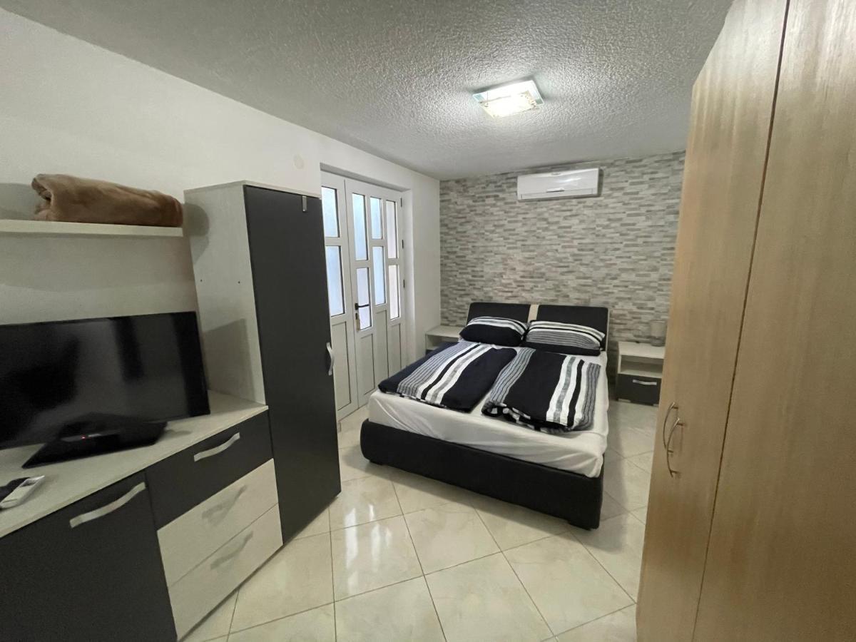 Apartmani-Joe Podglavica ภายนอก รูปภาพ